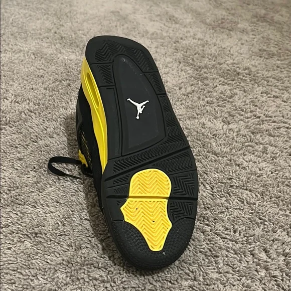 Jordan Men's Black and Yellow Sneakers - Picture 9 of 9
